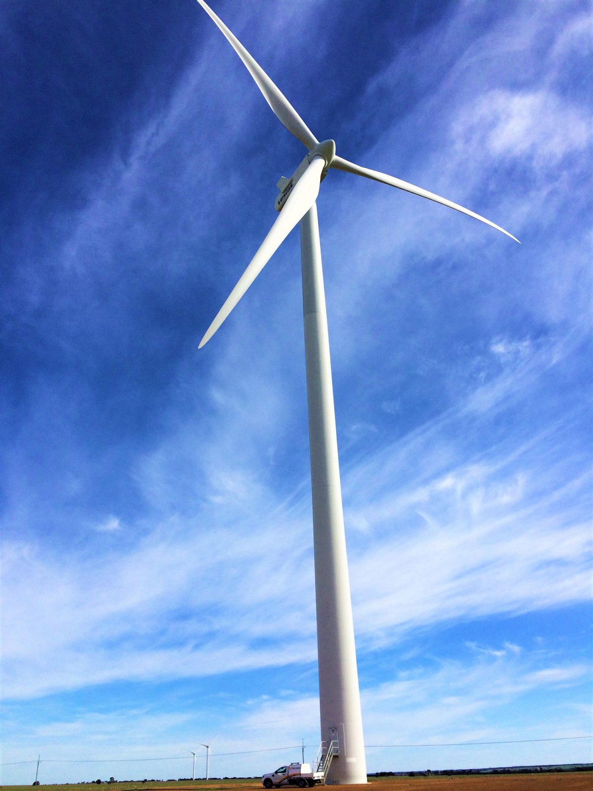 Service Lift Windfarms and BMU Inspection Logic Cranes